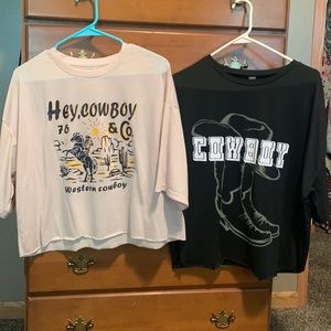 Oversized cropped tees